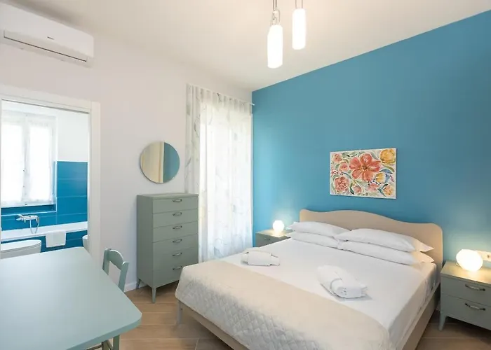 Nuovo Ben Collegato Con Il Centro Rom