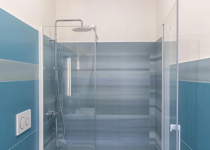Nuovo Ben Collegato Con Il Centro Rom