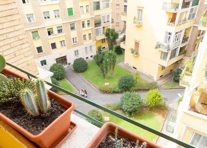 Nuovo Ben Collegato Con Il Centro Apartment Rom